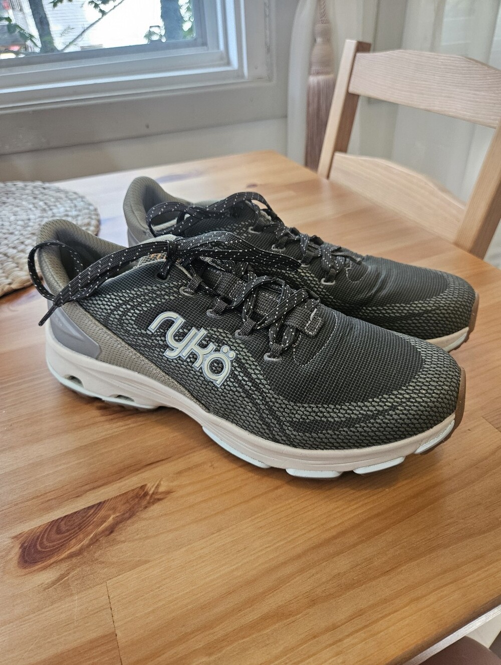 Ryka Womens Devotion X Tr Trail Shoe Hiking Shoe Size 9.5